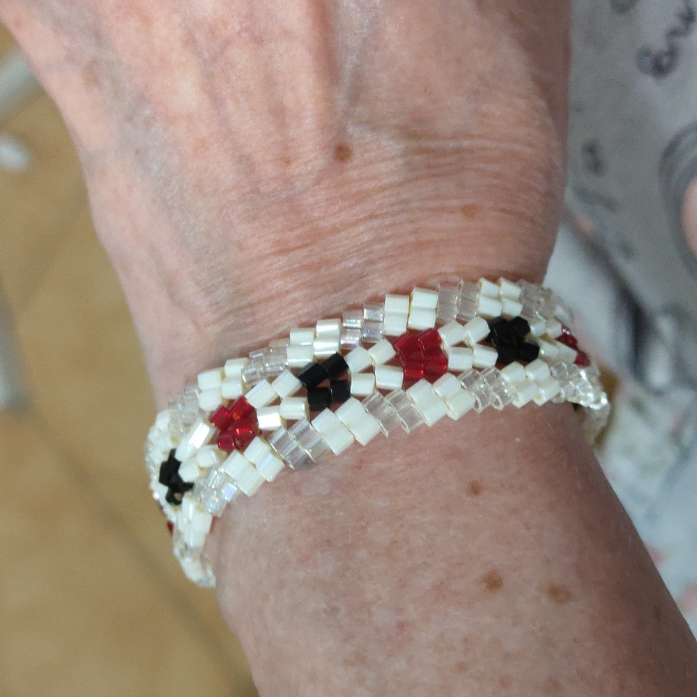 Bracelet & earrings set